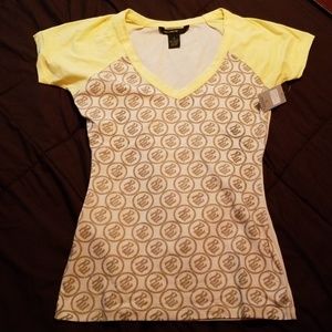 Rocawear logo vneck tshirt